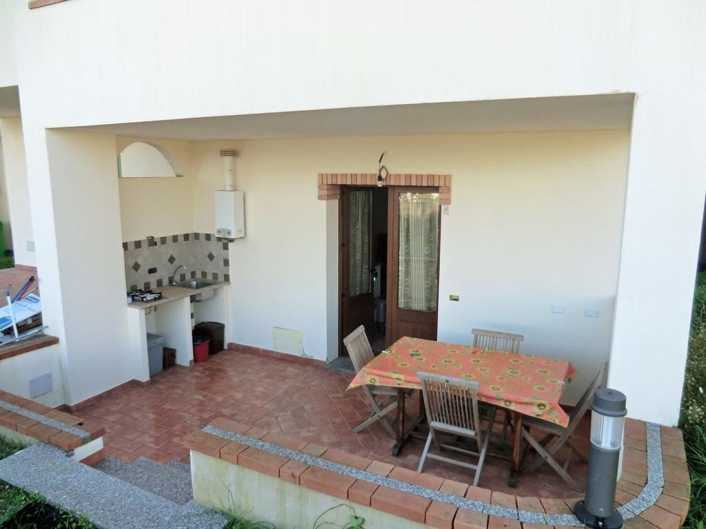 Appartamenti Torre Di Bari 巴里萨尔多 外观 照片