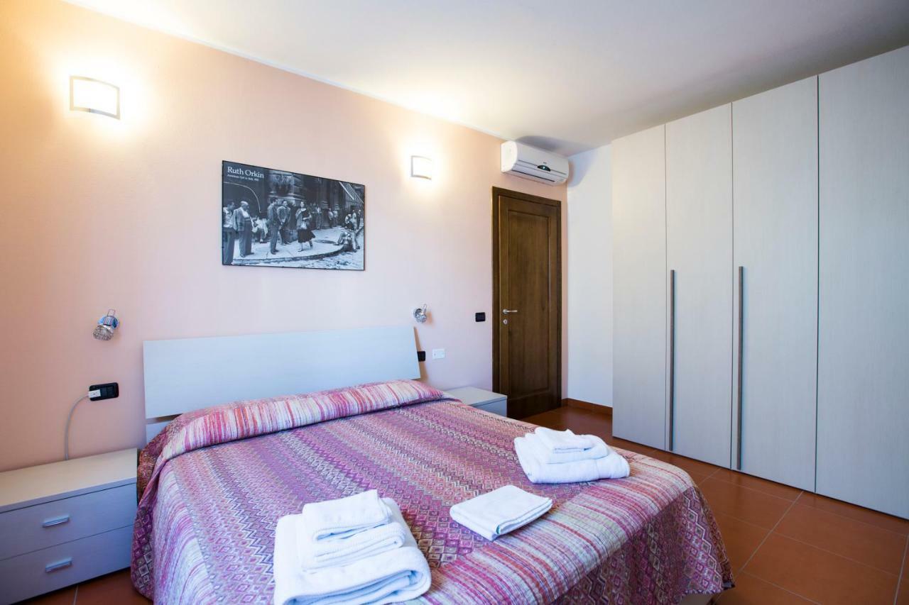 Appartamenti Torre Di Bari 巴里萨尔多 外观 照片