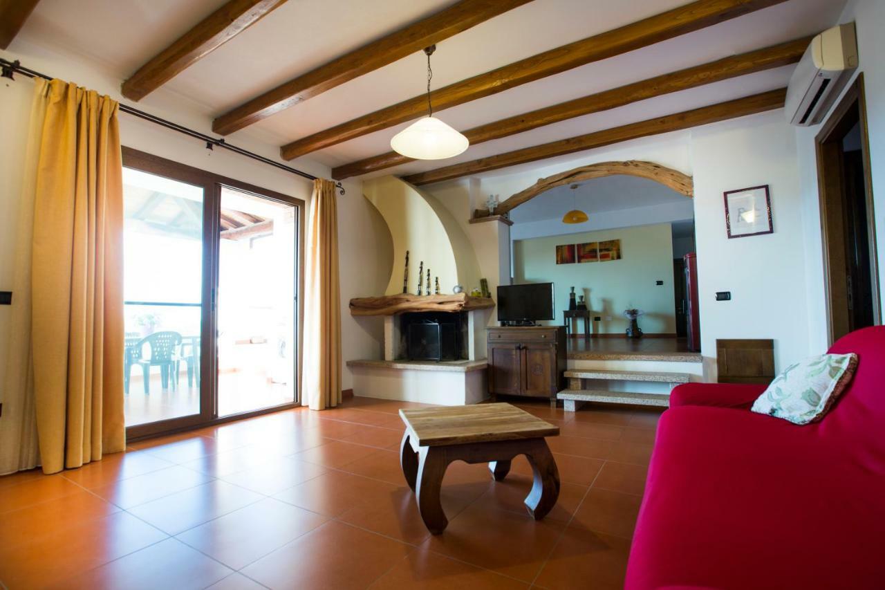 Appartamenti Torre Di Bari 巴里萨尔多 外观 照片